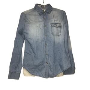 BDG Urban Outfitters Chambray Top Womens Size Medium Blue Bleached Button Up